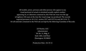 ロッカールームは、若い美しいラティーナを性交するのに最適な場所です erovideo 女子 高生