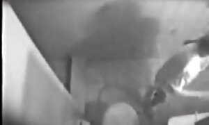 女の子は肛門の後に口にペニスを吸うことを躊躇しない ero 女子