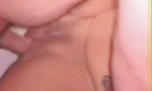 成熟したアマチュアfucks残忍なパートナーと作る彼に来る彼女の口 えろ 女子 高校