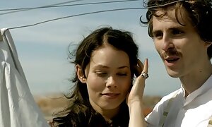 情熱性の二つの成熟したレズビアンの大きなベッド ero 女子