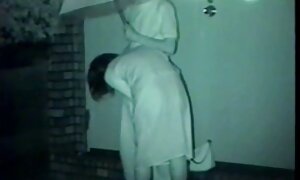 若い女の子のキス、マッサージ、若いなめる えろ jk 媚薬