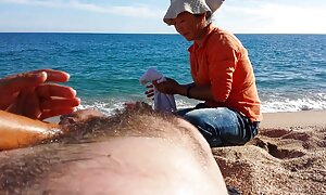 セクシーな金髪のお尻は大きな男根で汲み上げてください 女子 水着 えろ