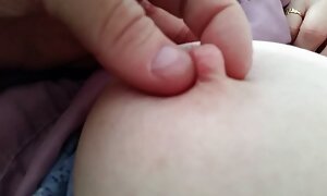 家庭のカップルの愛の長さとジューシーな口頭性の子供 エロ 女子 高生 無料 動画