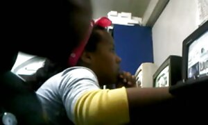 若い売春婦と緑の髪の準備ができて乗ってaコック後取得彼は暴力を引き付ける エロ 動画 痴漢 女子 高生