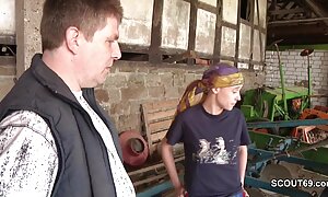 タイトスカートお尻 エロ 女子 高生 無料 動画