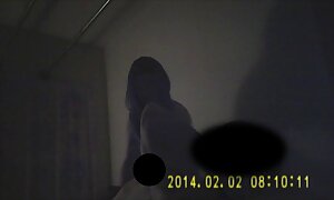 レズビアンの婦人科医は若い患者を誘惑し、レセプションで彼女を撫でる え ろ 漫画 jc