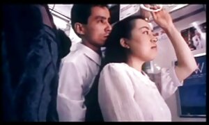 Offeness slutは、二つの同僚によって加熱されます エロ アニメ 女子 トイレ