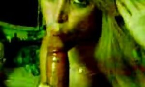 若い女の子は、これがポルノビデオで彼女の最初の経験であると言いました じょし こうせい の えろ どう が