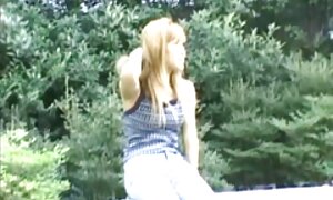 男のコックは女の子、若い、日本語、フェラチオ素晴らしいと非常に興味深いです エロ 女子 高校生 動画